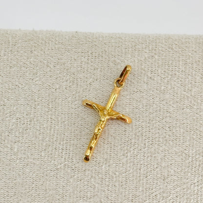 Dije Crucifijo de Jesús – Oro 18k