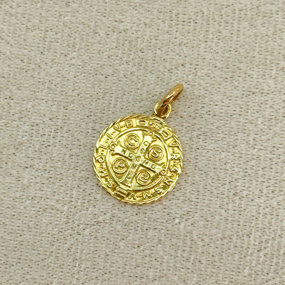 Dije Medalla San Benito Clásica – Oro 18k