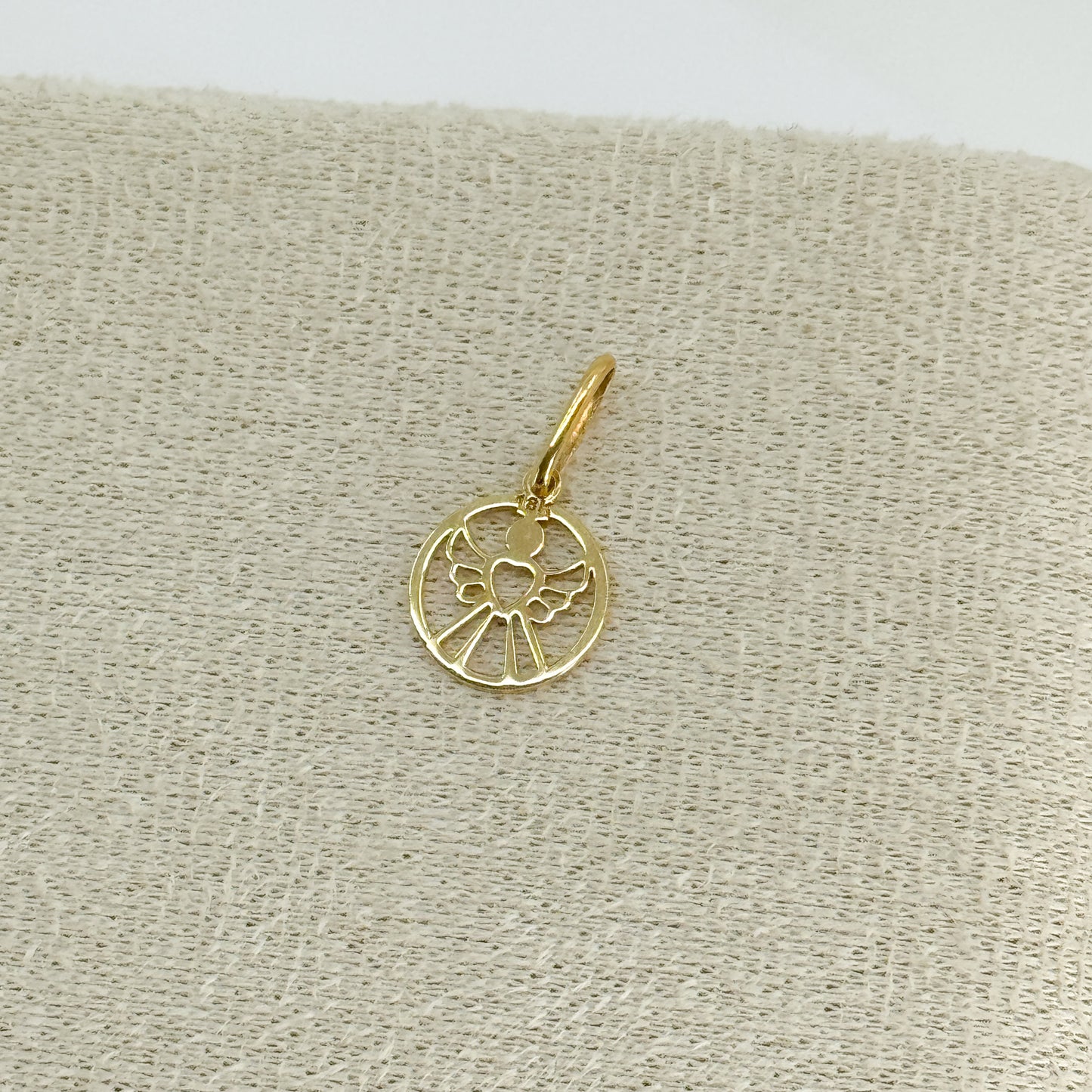 Dije Ángel de Corazón – Oro 18k