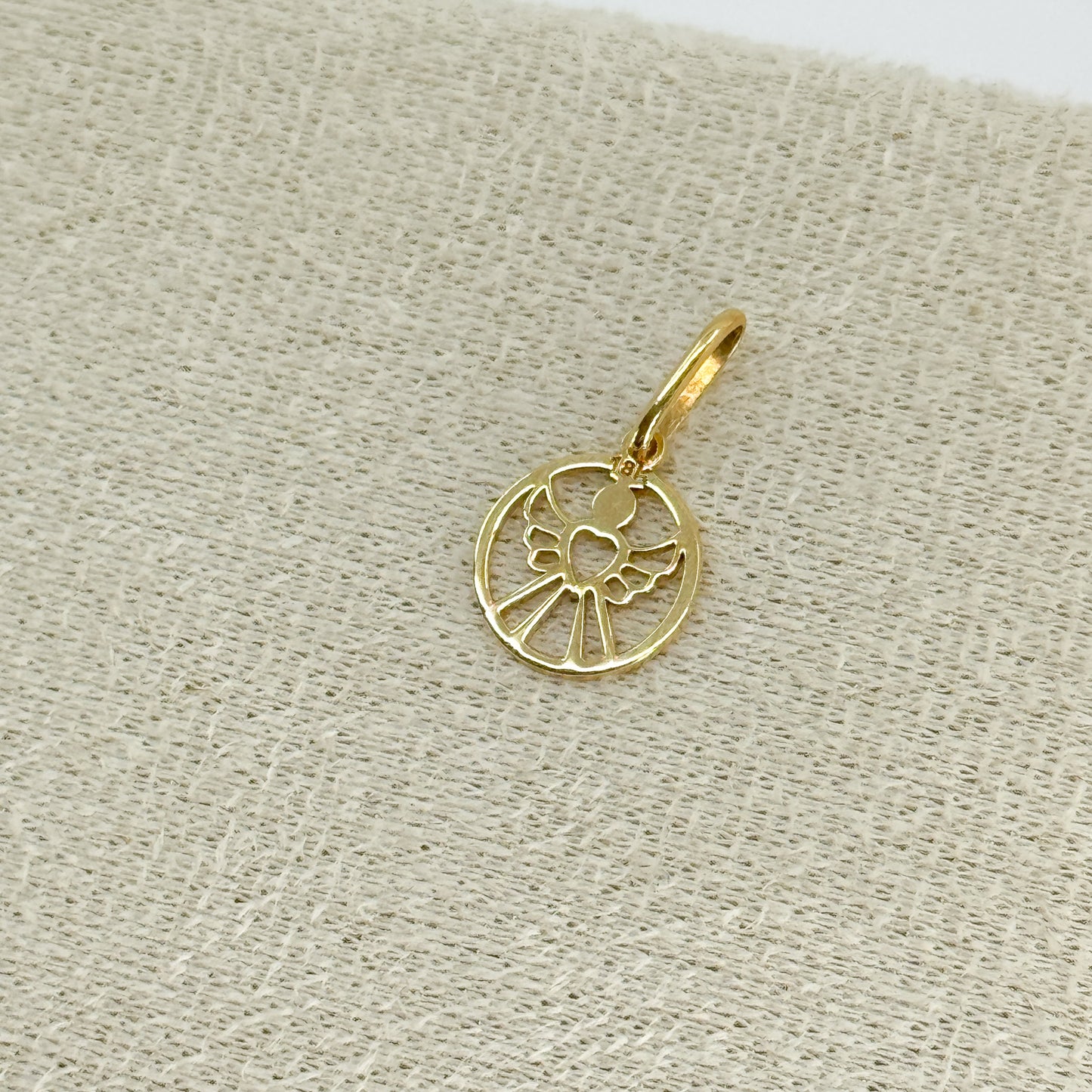 Dije Ángel de Corazón – Oro 18k