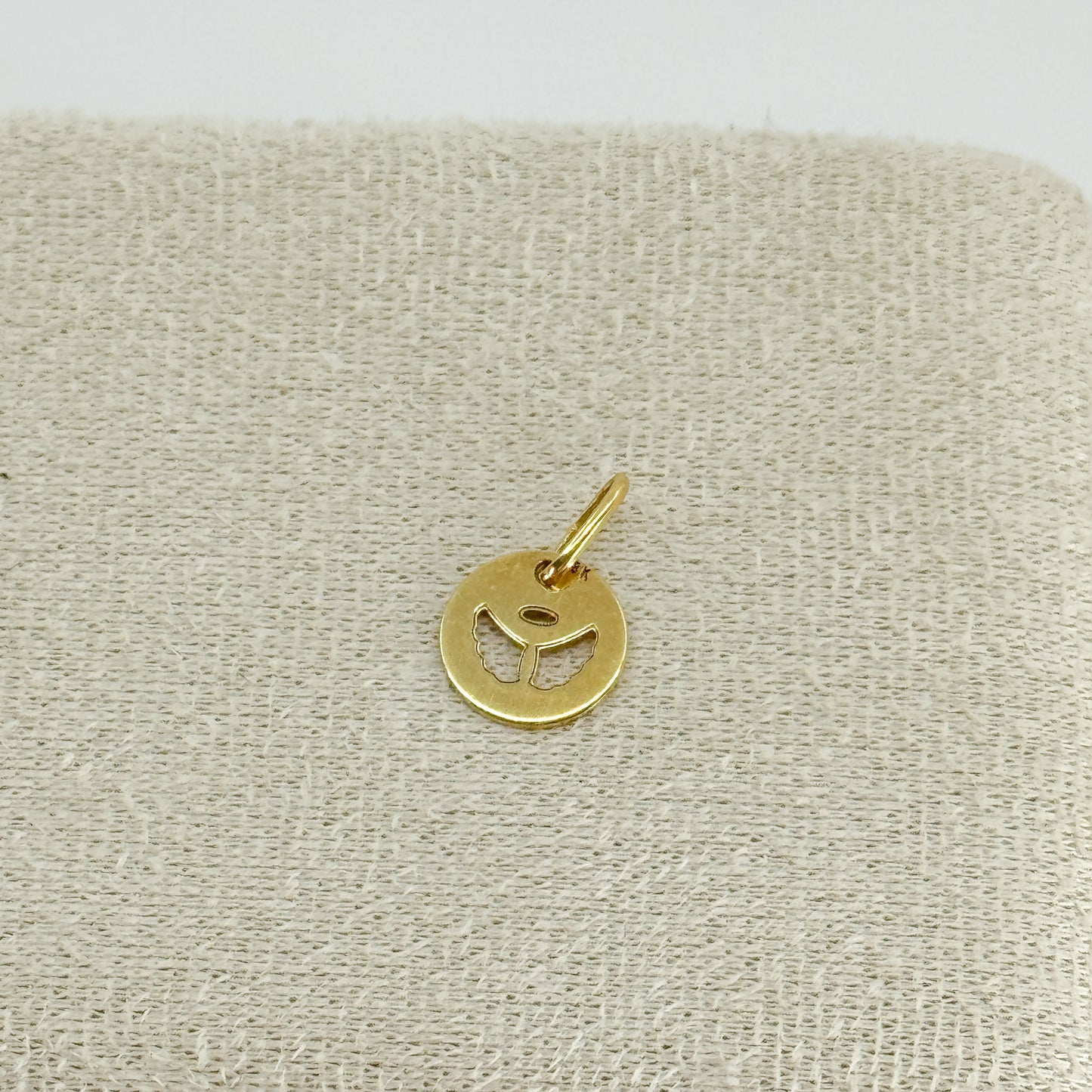 Dije Alas Celestiales – Oro 18k