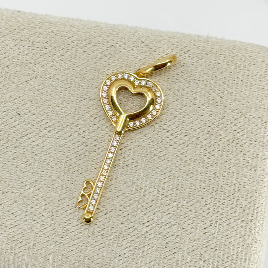 Dije Llave Corazón Brillante – Oro 18k