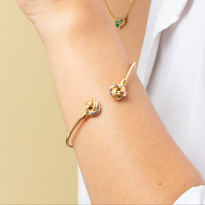 Pulsera Trinity Knot – Nudos Tricolor en Oro 18K