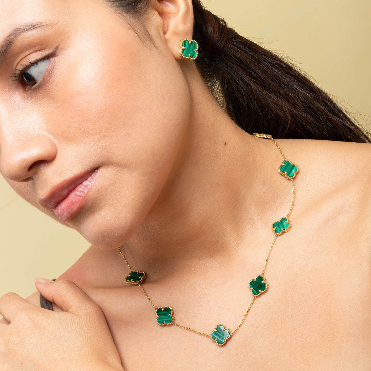 Collar Tréboles de Malaquita Verde en Oro 18K