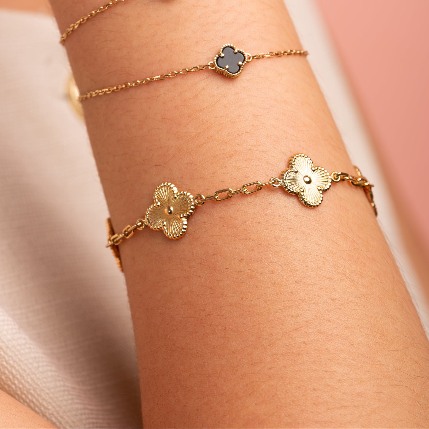 Pulsera Trébol oro 18k